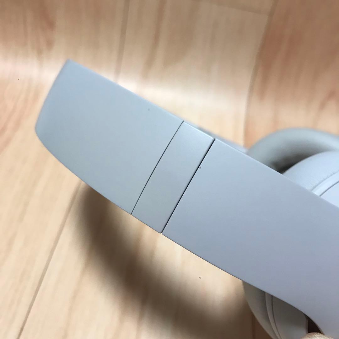 Beats Studio Pro サンドストーン