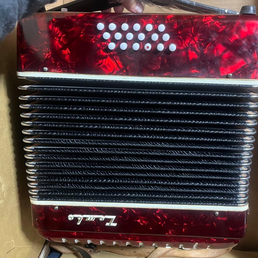 Tombo No.28アコーディオン 専用ハードケース付