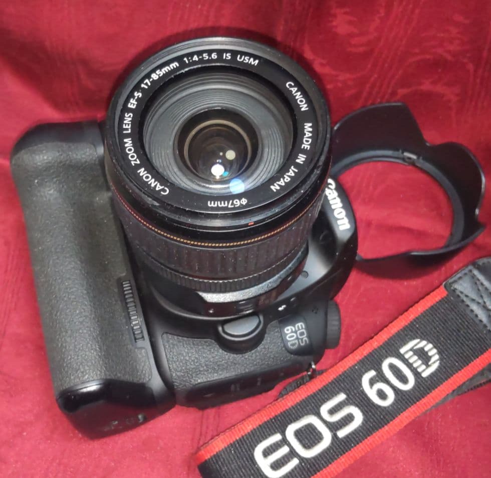 Canon EOS 60D デジタル＜美品/動作確認済＞＋純正バッテリーグリップ