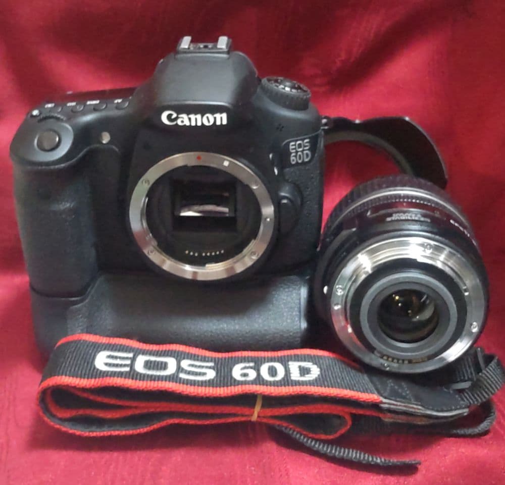Canon EOS 60D デジタル＜美品/動作確認済＞＋純正バッテリーグリップ
