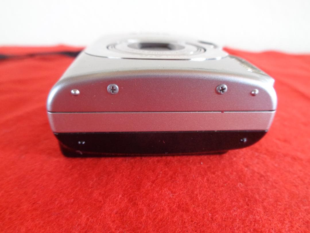 中古　Canon IXY800IS　6.0メガピクセル コンパクトデジタルカメラ