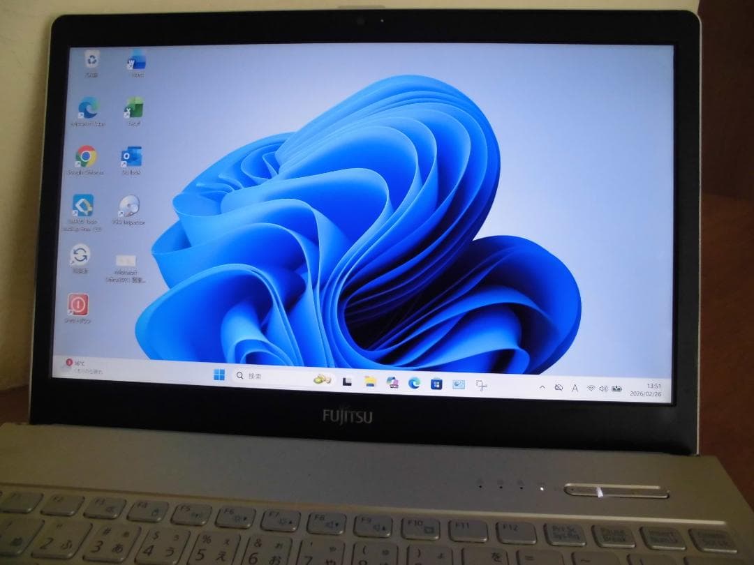 富士通 13.3\" SH75/M SSD128GB 8GB Win11
