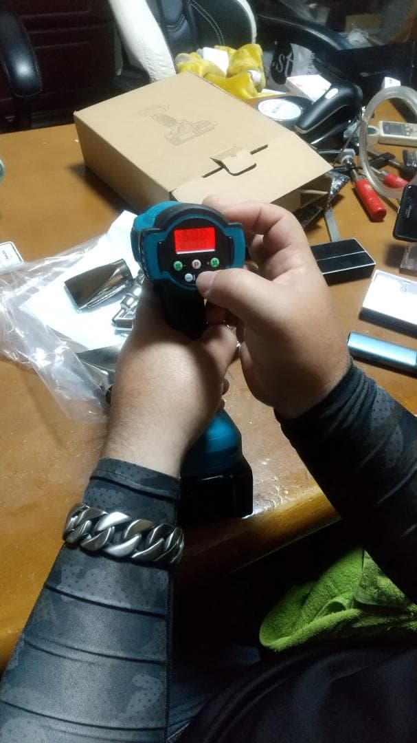 ヒートガン コードレス 小型 充電式 50～550°温度調整 4段階風速 LCb