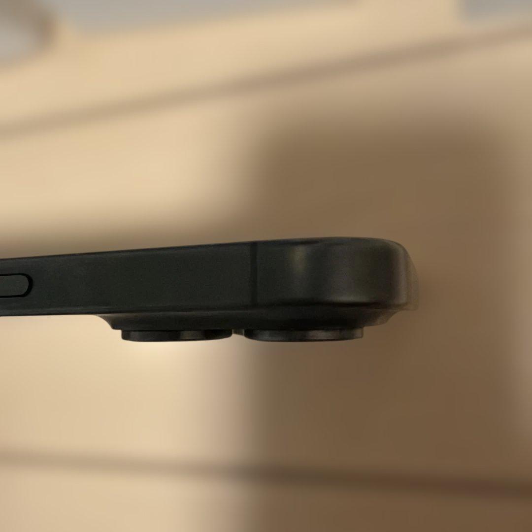 Apple iPhone 15 pro 128 ブラックチタニウム