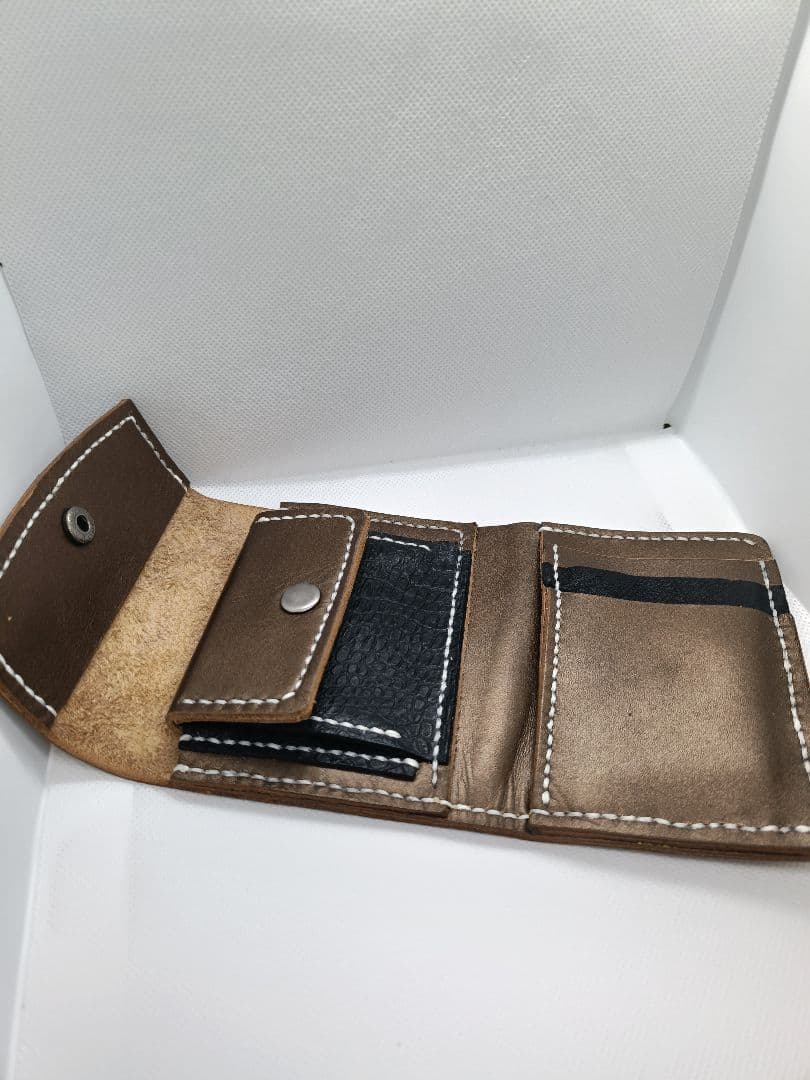 三つ折り財布 ブラウン×ブラック 新品未使用　ミドルウォレット　本革