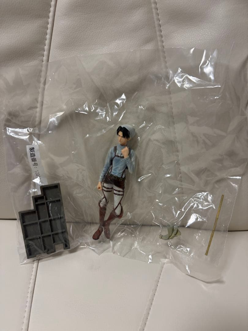 進撃の巨人　DXF お掃除エレン　お掃除リヴァイ　エレン　リヴァイ　フィギュア