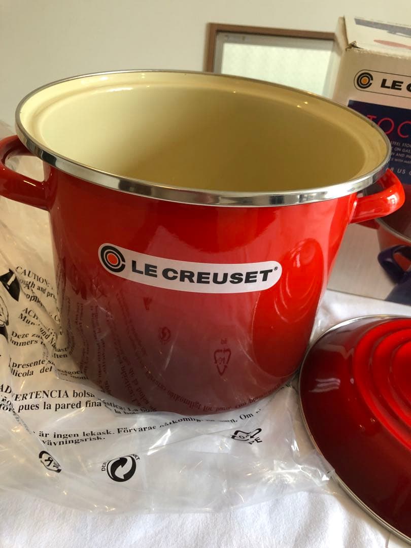 新品LE CREUSET ホーロー鍋 赤 20cm