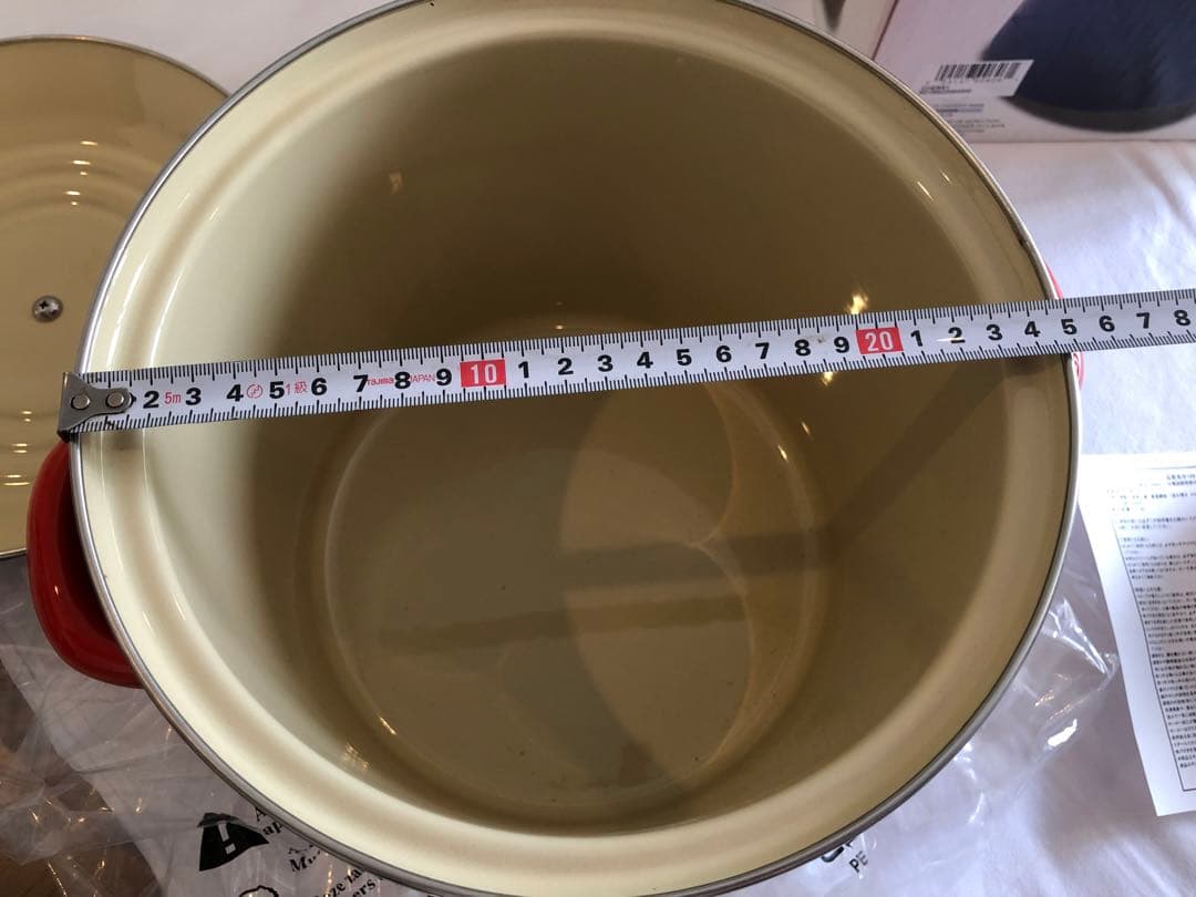 新品LE CREUSET ホーロー鍋 赤 20cm