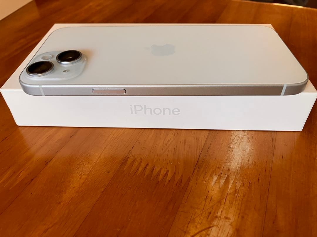 TAKUApple iPhone15Plus 128G ブルー　本体