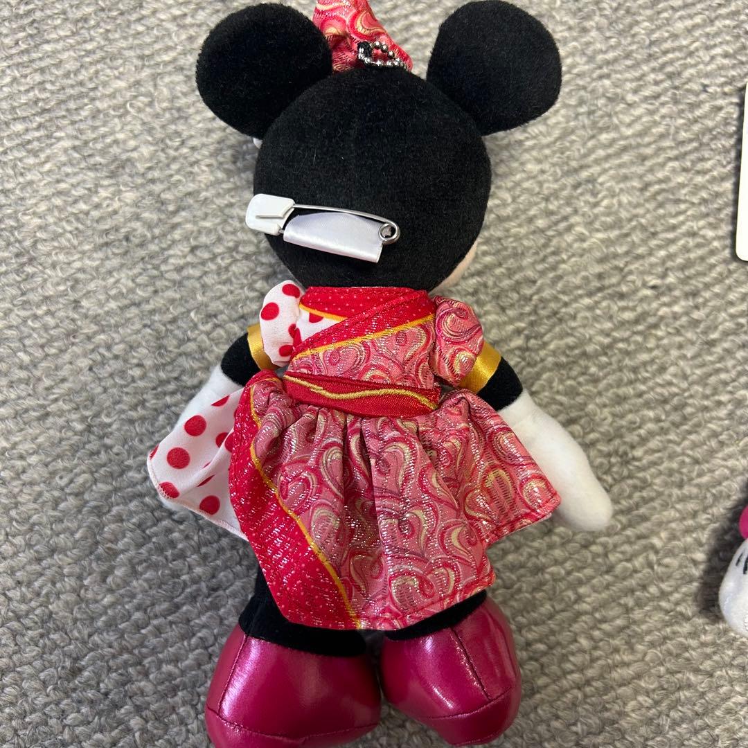ディズニー　ミニーマウス ぬいぐるみ 4体セット