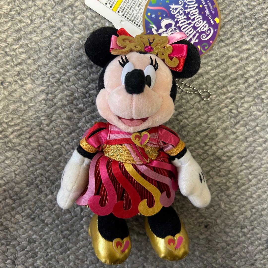 ディズニー　ミニーマウス ぬいぐるみ 4体セット