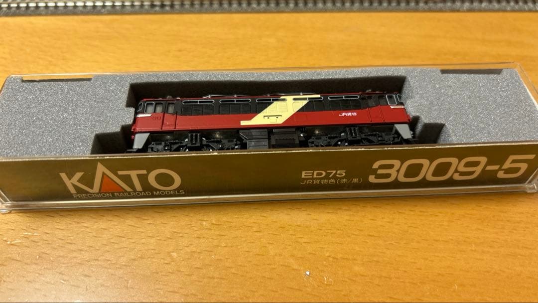 KATO #ED75 3009-5 JR貨物色(赤・黒)