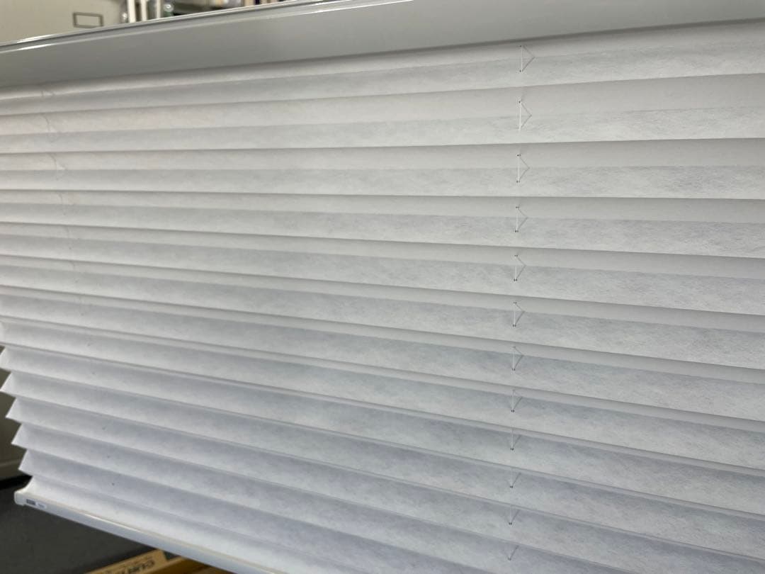 タチカワブラインド　ペルレ　ホワイト　プリーツスクリーン