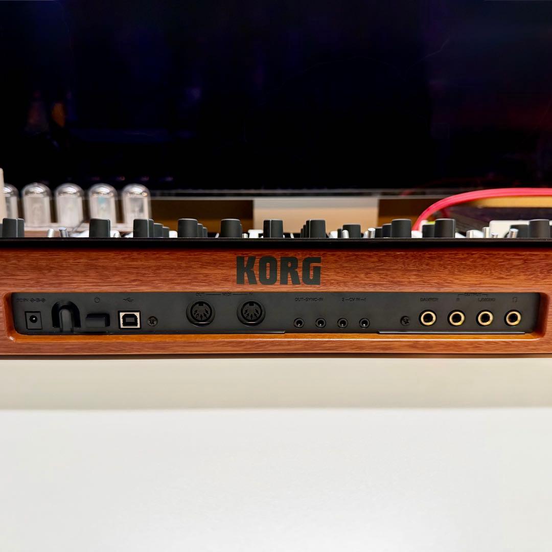 【限定モデル】KORG minilogue xd Inverted (反転鍵盤)