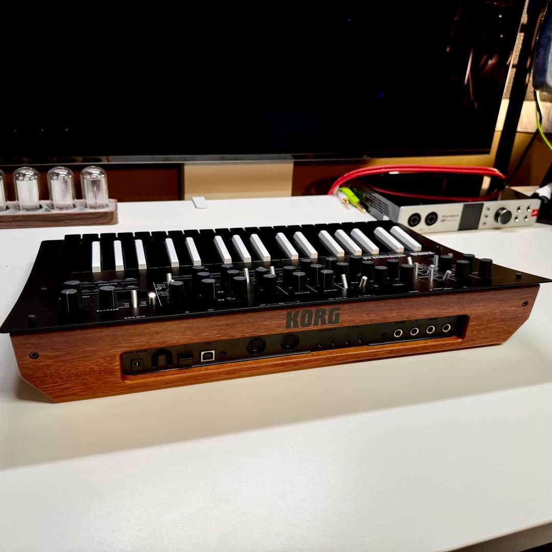 【限定モデル】KORG minilogue xd Inverted (反転鍵盤)