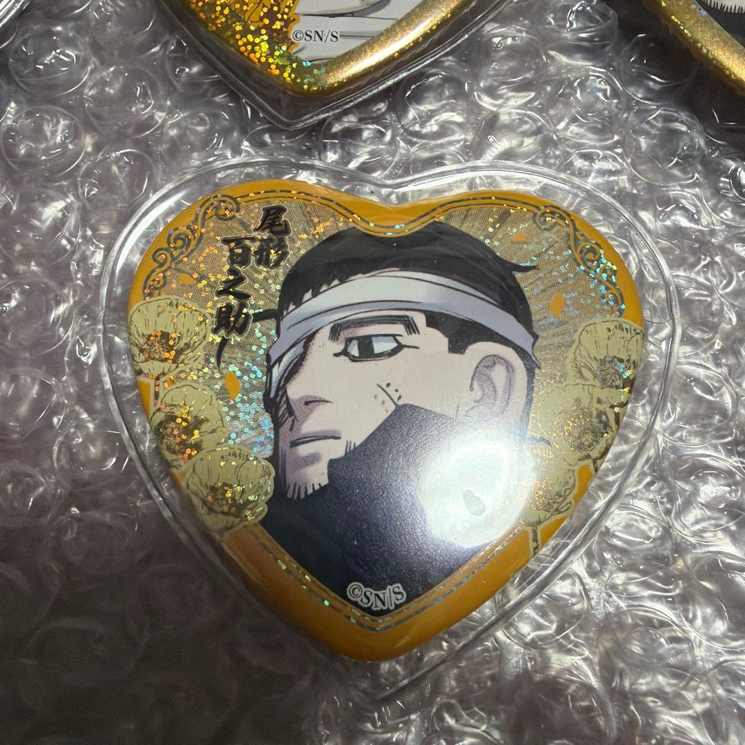ゴールデンカムイ　尾形百之助　原画展　愛です缶バッジ