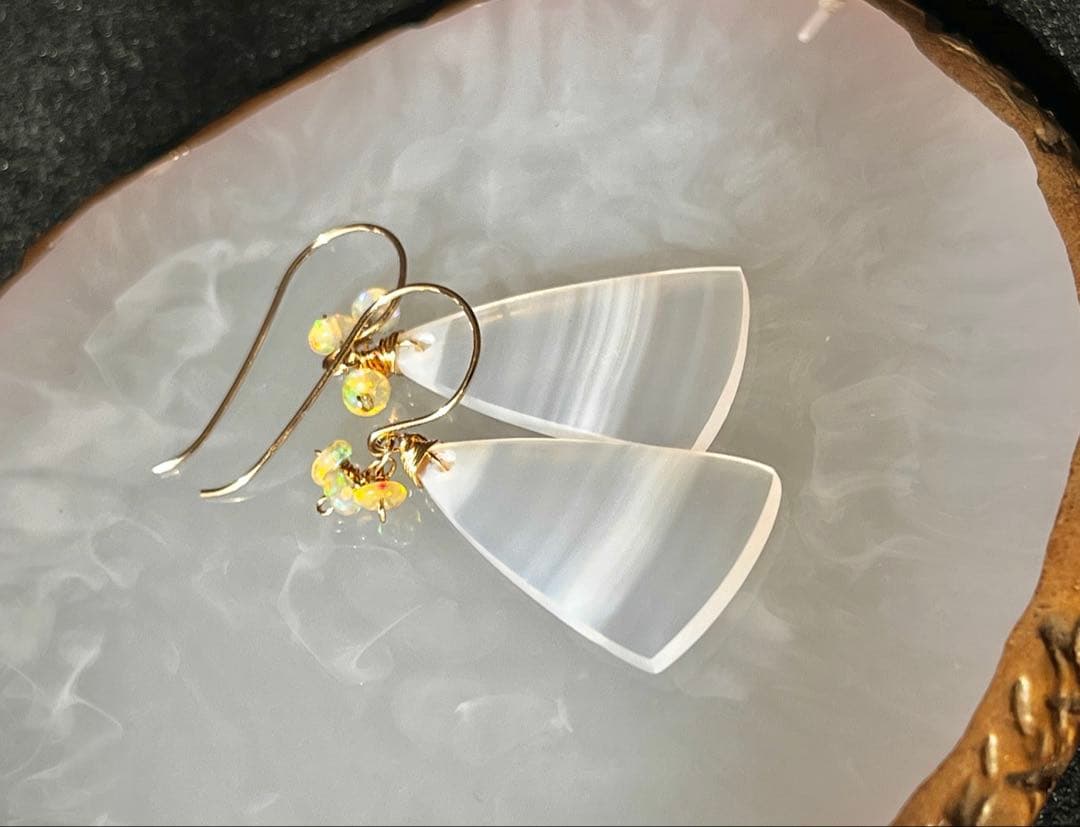 アイリスアゲートのピアス