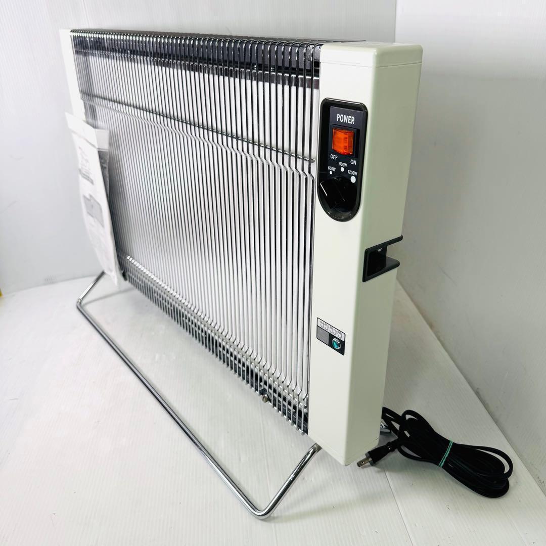 【極美品】 サンラメラ 1200W型 遠赤外線　セラミックヒーター ホワイト