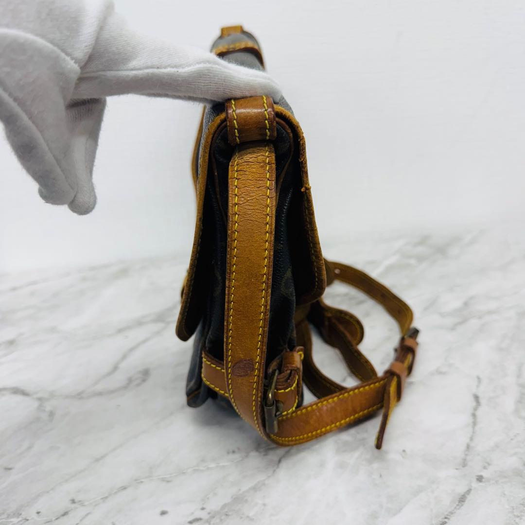 ✨LOUIS VUITTON✨ルイヴィトン✨LV✨ソミュール✨ショルダーバッグ✨