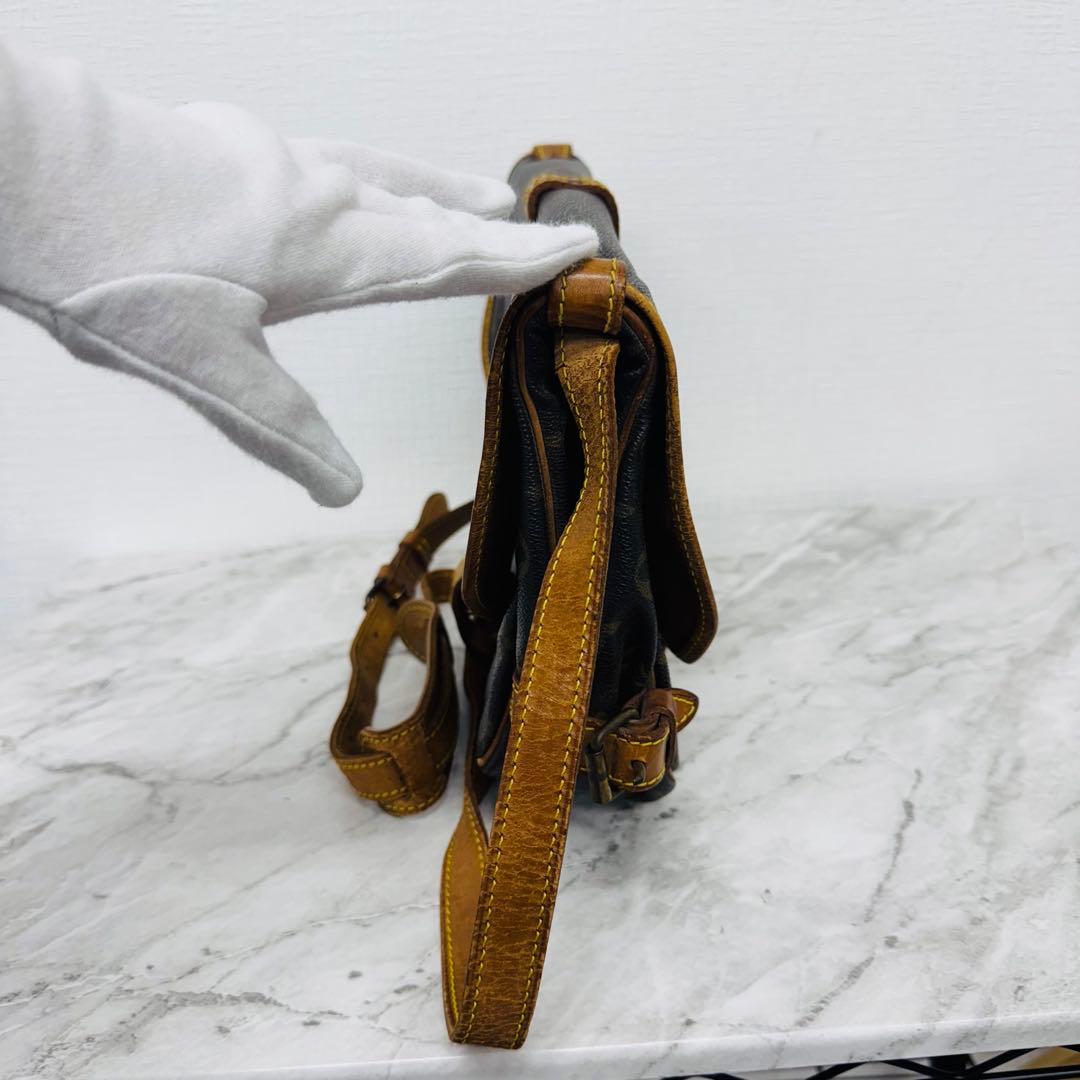 ✨LOUIS VUITTON✨ルイヴィトン✨LV✨ソミュール✨ショルダーバッグ✨