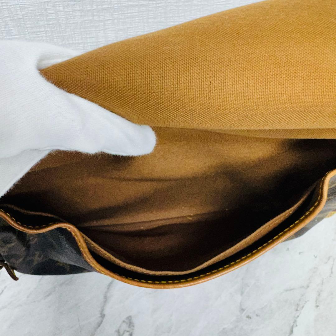 ✨LOUIS VUITTON✨ルイヴィトン✨LV✨ソミュール✨ショルダーバッグ✨