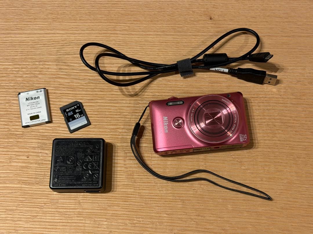 Nikon Coolpix S6900 グロッシーピンク（SDカード付）
