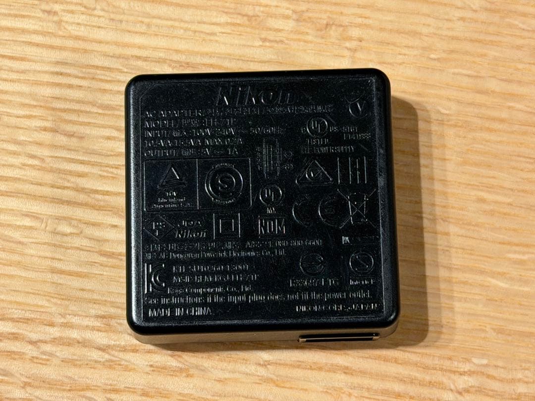Nikon Coolpix S6900 グロッシーピンク（SDカード付）
