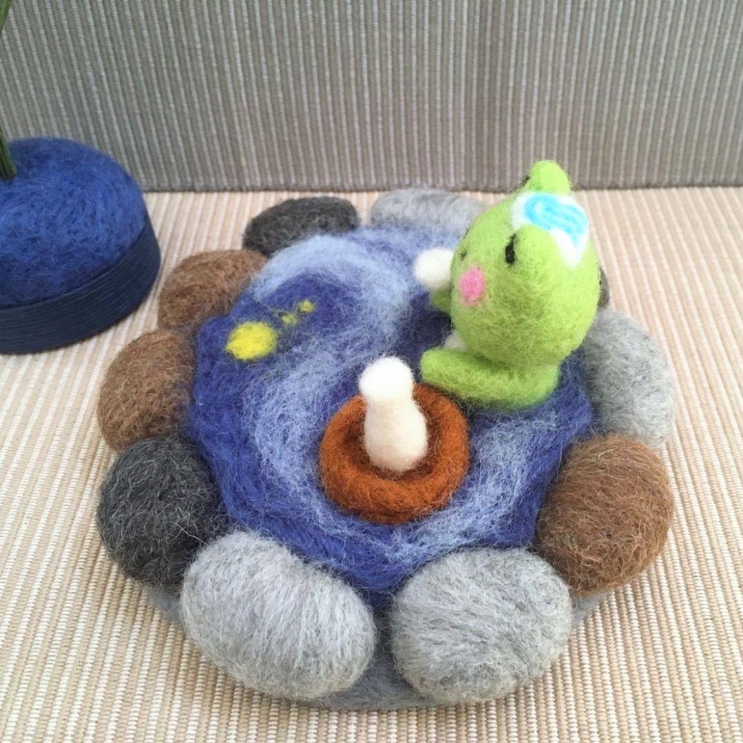 羊毛フェルト 作品 お月見温泉