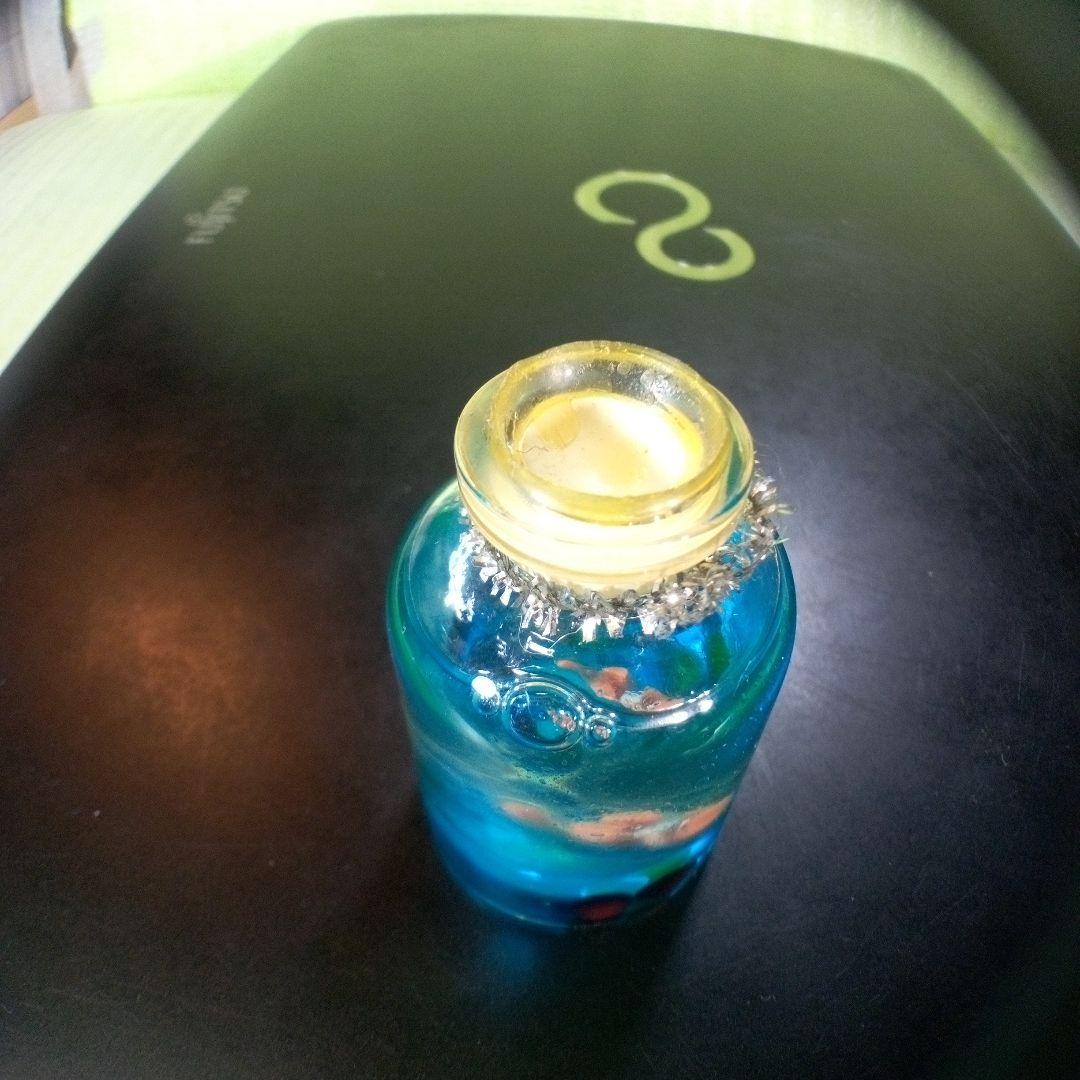 ①黒船　長崎オランダ村　ミニチュアボトル　②ラッコ　オイルドーム　①②セット