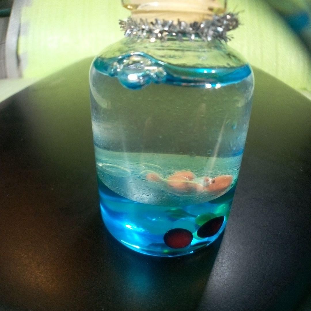 ①黒船　長崎オランダ村　ミニチュアボトル　②ラッコ　オイルドーム　①②セット