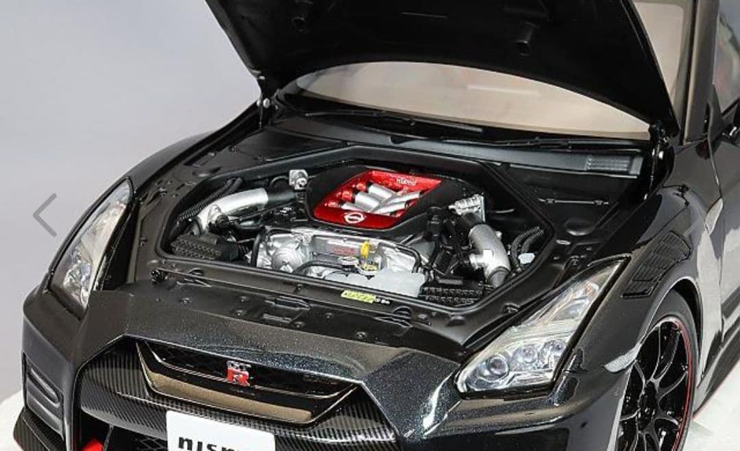オートアート 1/18 NISSAN R35 GT- R NISMO