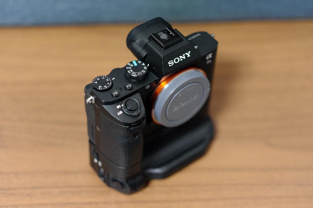 α7iiボデイ　グリップ付き
