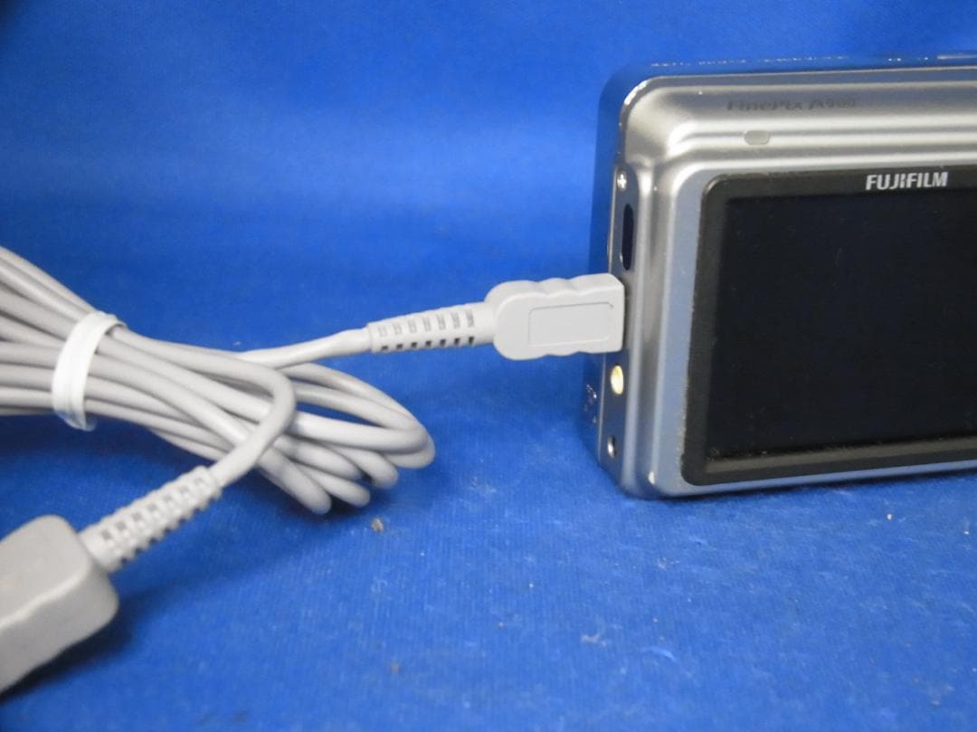 #3337 FinePix A900 FUJIFILM 美品 単三&SD仕様