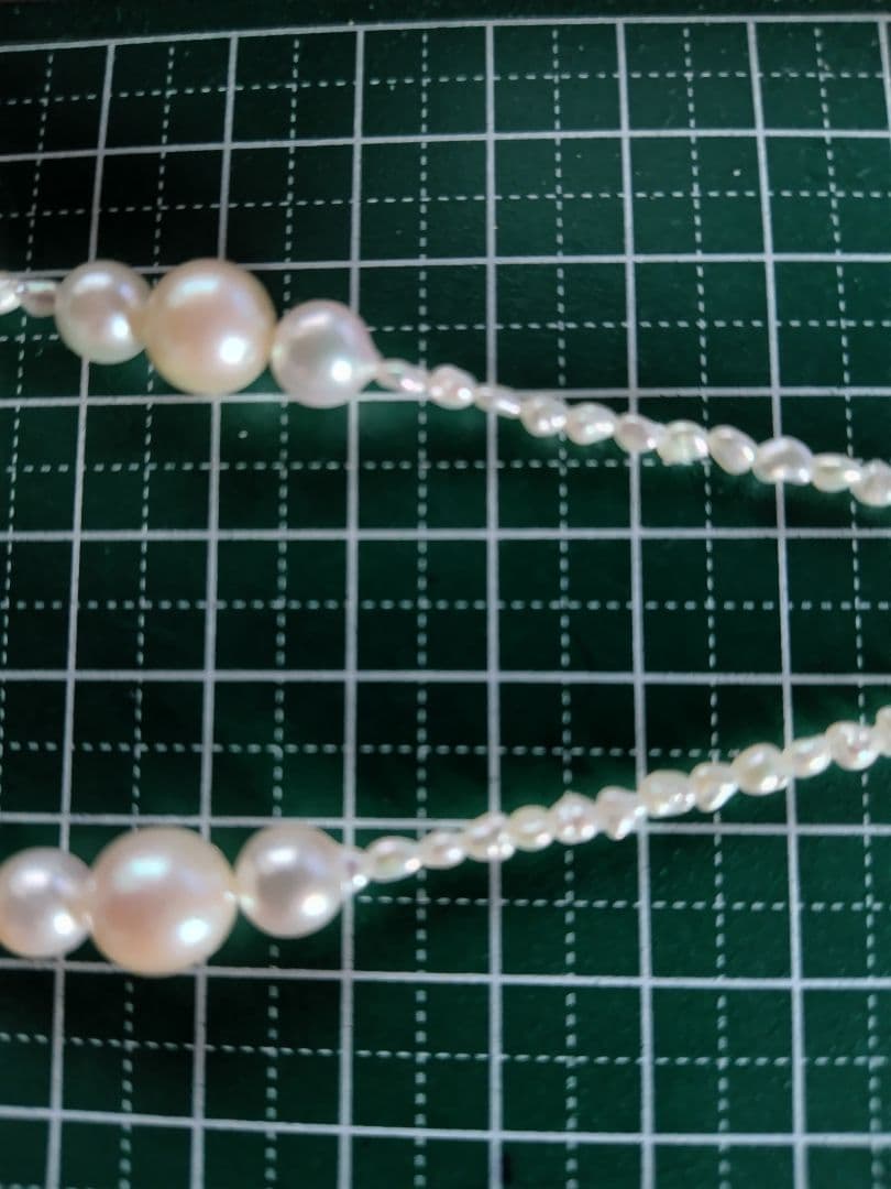 ２種類のアコヤ真珠と、あこや芥子パールの、ネックレス