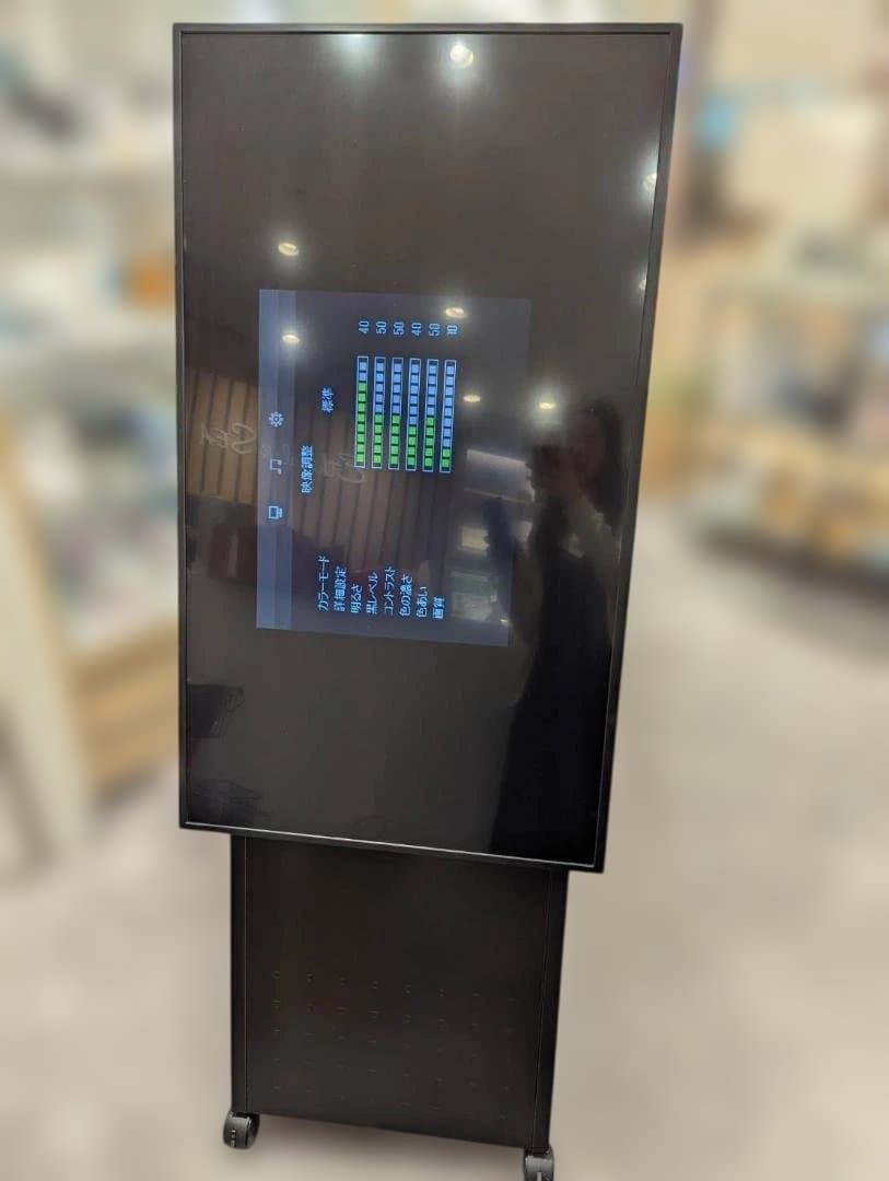 ※近々で廃棄予定【美品】SHARPデジタルサイネージディスプレイ＆スタンドセット