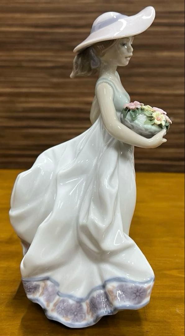 リヤドロ　LLADRO　春の花かご　#5790　フィギュリン　置物　陶磁器
