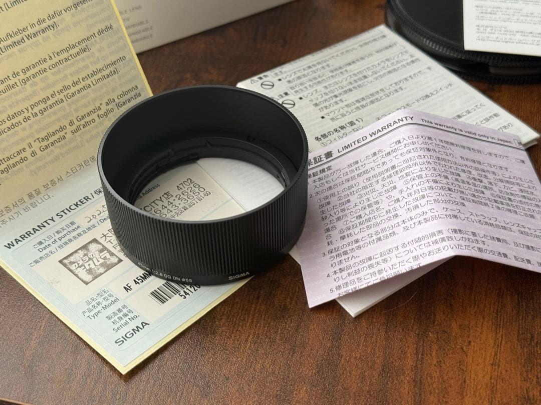 新品同様 SIGMA 45mm F2.8 DG DN ソニーE用 保証付き