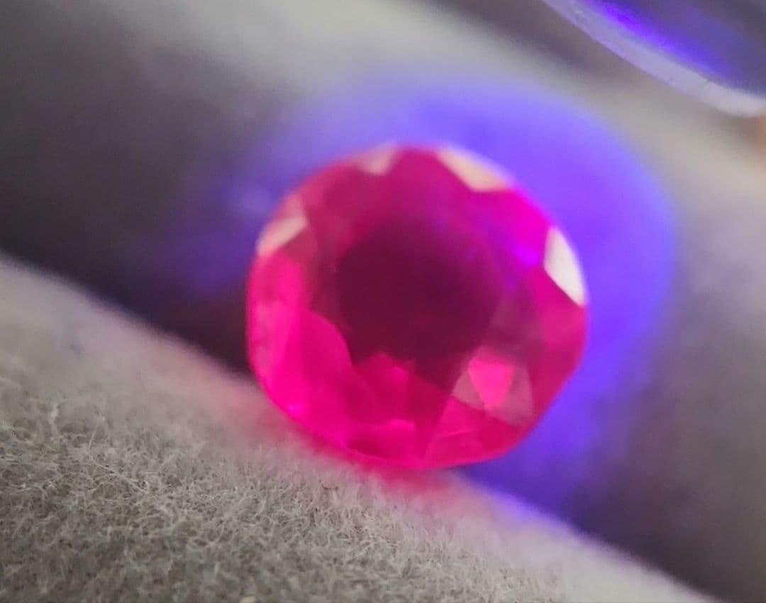 特大ルビー ルース 2.975ct