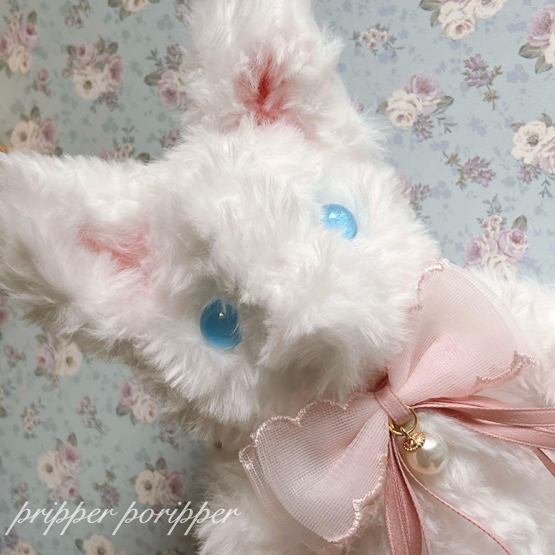 sample 硝子の瞳をもつ　こねこのあみぐるみ　ぬいぐるみ　白猫