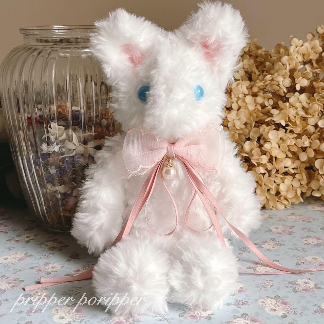 sample 硝子の瞳をもつ　こねこのあみぐるみ　ぬいぐるみ　白猫