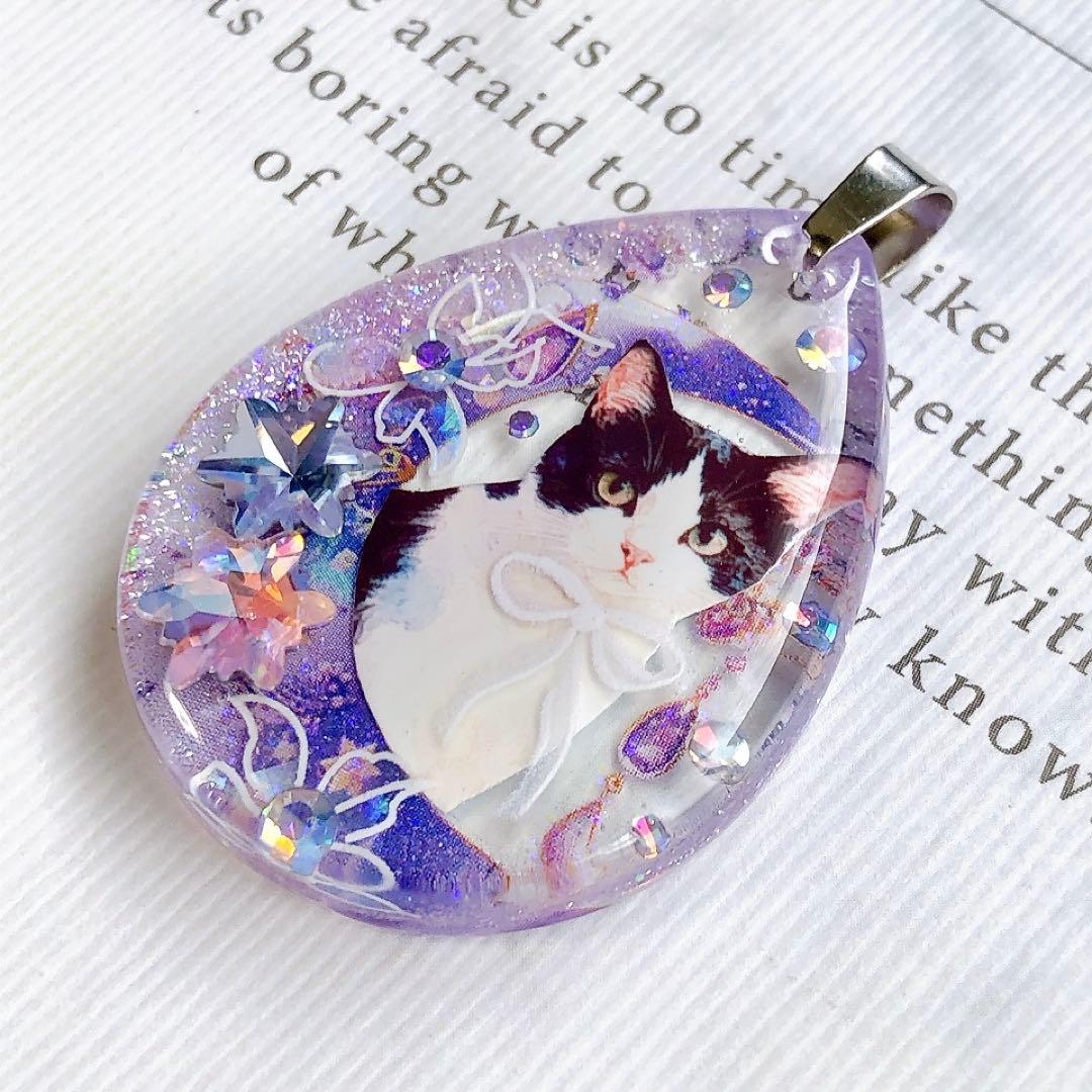 同梱値引100円❤️No.2473 レジン ペンダントトップ 猫 ネコ ねこ ♡