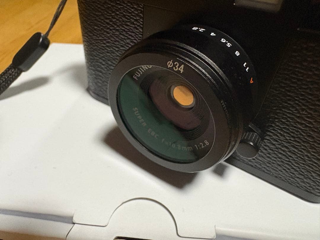 最終価格 美品 充電器 フィルター付 Fujifilm X-HF1 X harf