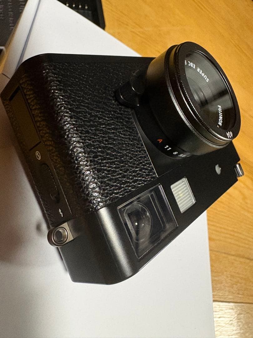 最終価格 美品 充電器 フィルター付 Fujifilm X-HF1 X harf