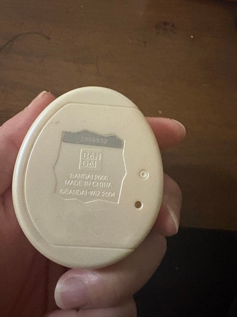 Tamagotchi デジタルペット クリーム色　EXILEコラボ