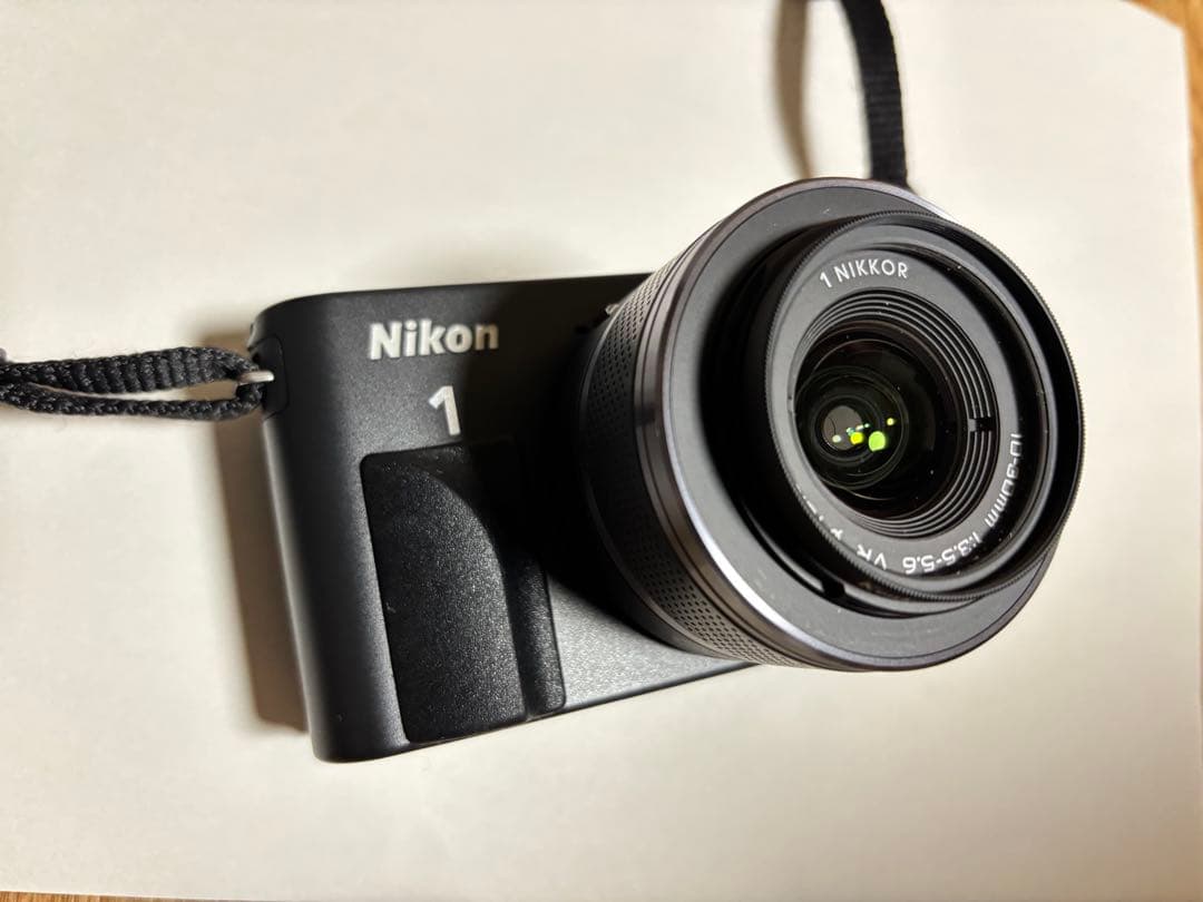 【最終値下げ】Nikon 1 J1 ショット回数1,207回　状態確認ください