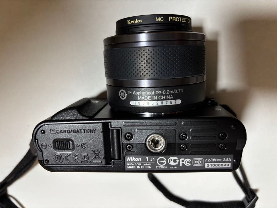 【最終値下げ】Nikon 1 J1 ショット回数1,207回　状態確認ください
