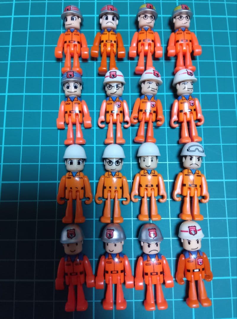 トミカ　プラキッズ　５４体