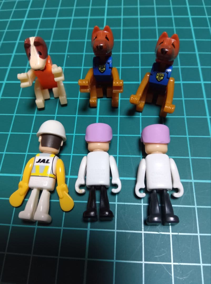 トミカ　プラキッズ　５４体