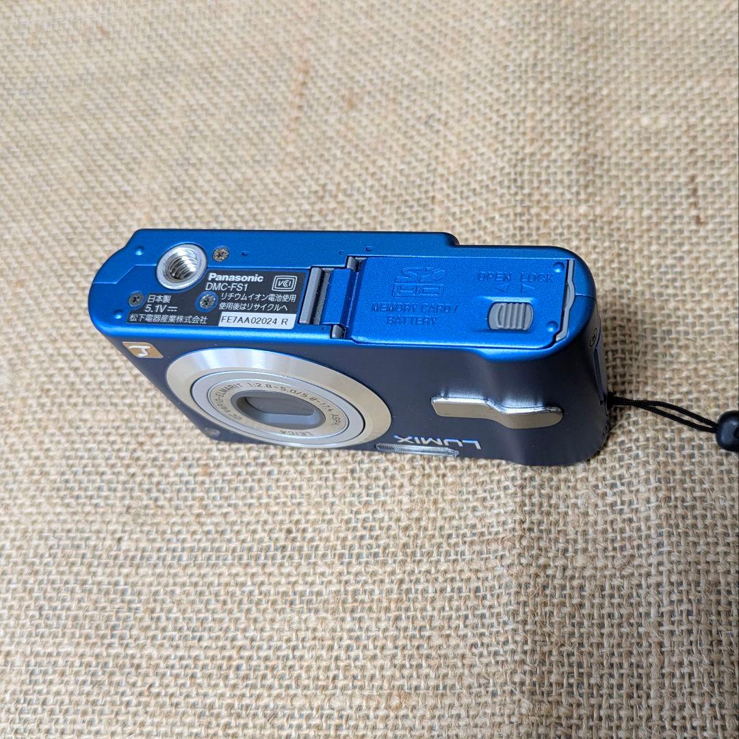 デジタルカメラ　Panasonic　LUMIX FS1 DMC　ブルー