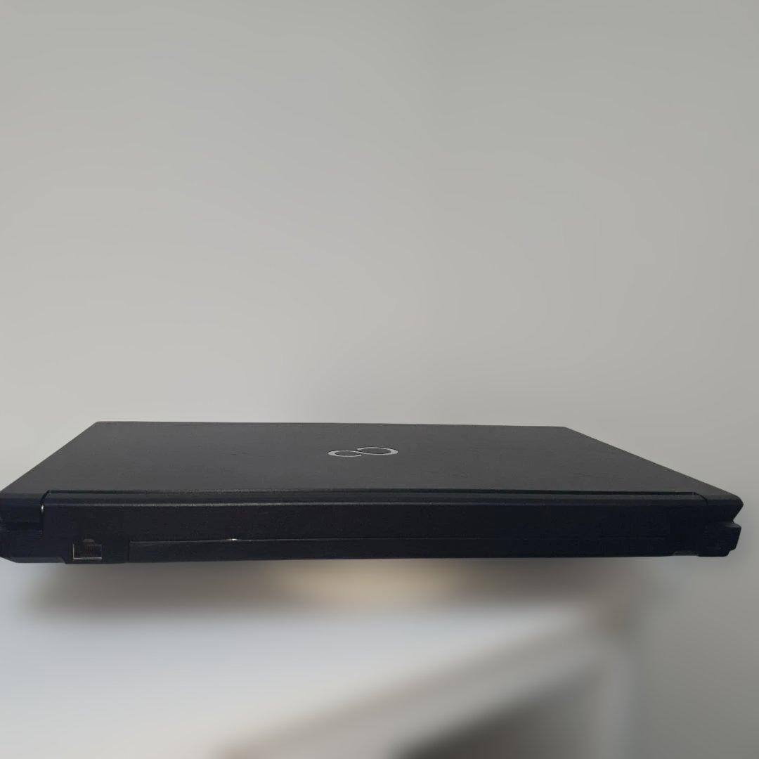 ノートパソコンWindows11高性能Core i7マイクロソフトオフィス付き